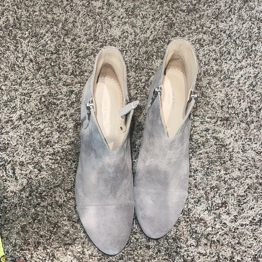 Rag & Bone Margot Heeled Bootie in Stone Waxy Suede in Size 39 - Picture 4 of 12